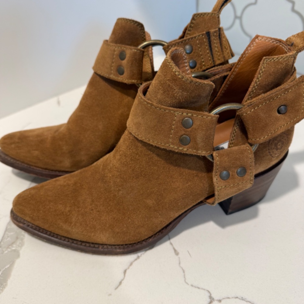 Ranch Road Suede Cowboy Bootie Size 6.5